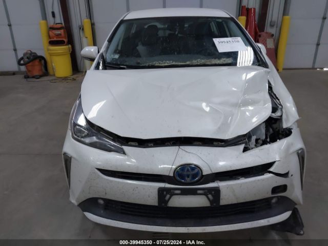 JTDL9RFU8L3021814 Toyota Prius Le Awd-e