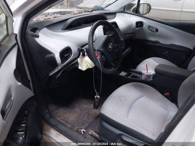 JTDL9RFU8L3021814 Toyota Prius Le Awd-e