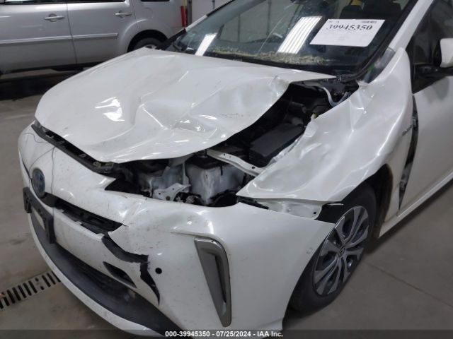 JTDL9RFU8L3021814 Toyota Prius Le Awd-e