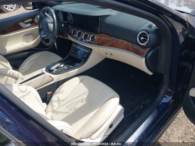 WDDZF4KB0HA221380 Mercedes-Benz E 300 4matic