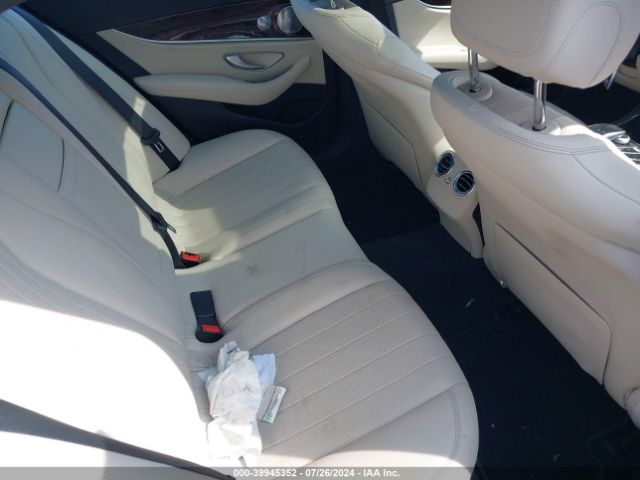 WDDZF4KB0HA221380 Mercedes-Benz E 300 4matic