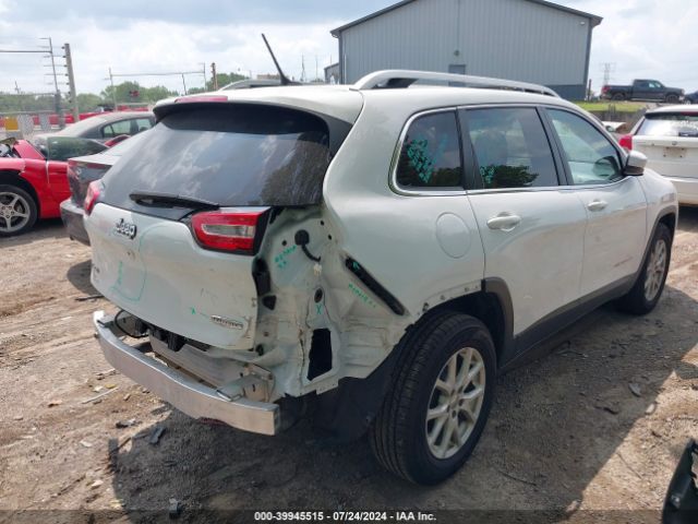 1C4PJMCS2FW726058 Jeep Cherokee Latitude
