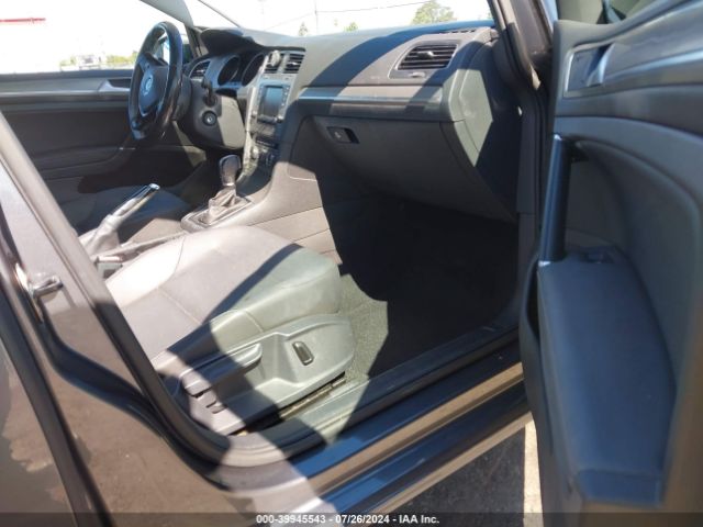 3VW217AU8FM011394 Volkswagen Golf Tsi Se 4-door