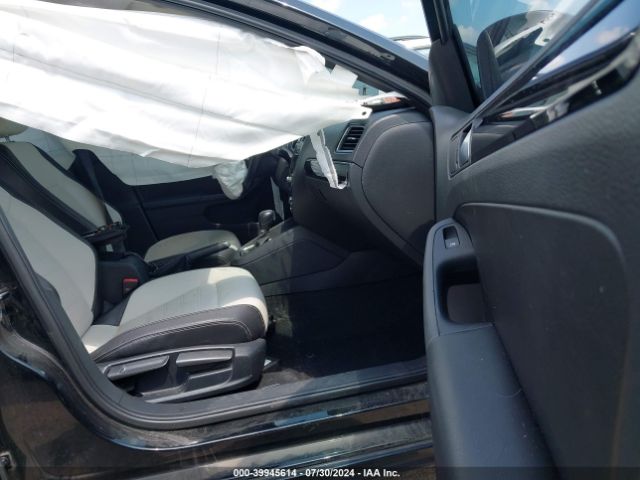 3VWD17AJ5FM215035 Volkswagen Jetta 1.8t Sport