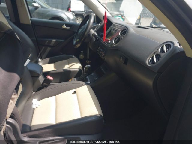 WVGBV7AX2GW577954 Volkswagen TIGUAN S