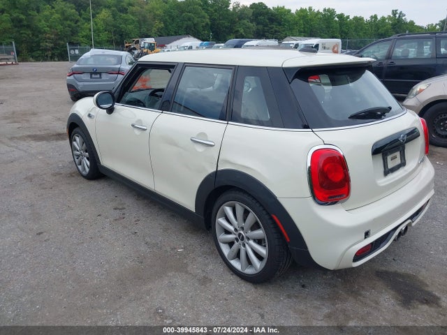 2016 MINI HARDTOP WMWXU3C56G2D30624 Photo 2