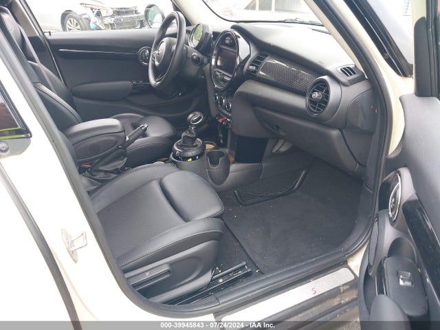 2016 MINI HARDTOP WMWXU3C56G2D30624 Photo 4