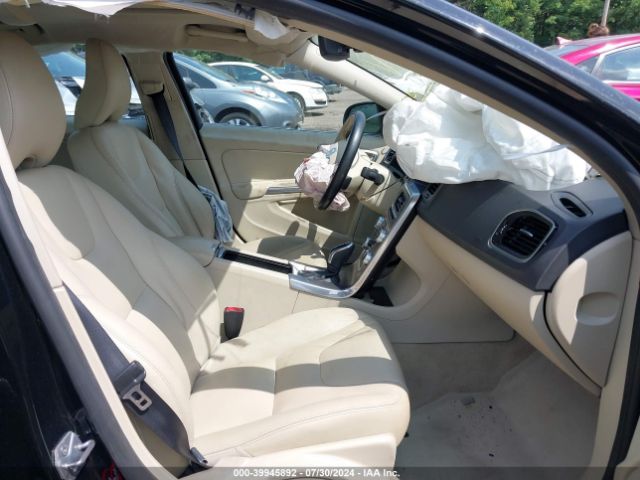 YV1612TK4F2338735 Volvo S60 T5 Premier