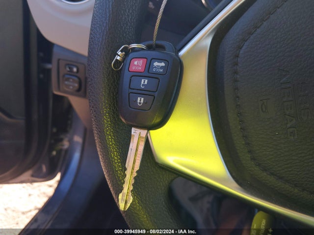 Toyota COROLLA LE 2018 5YFBURHE7JP798103 Image 10