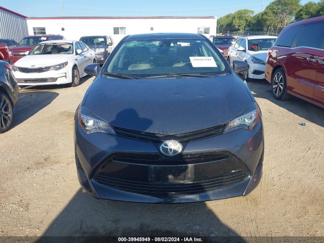 Toyota COROLLA LE 2018 5YFBURHE7JP798103 Image 11