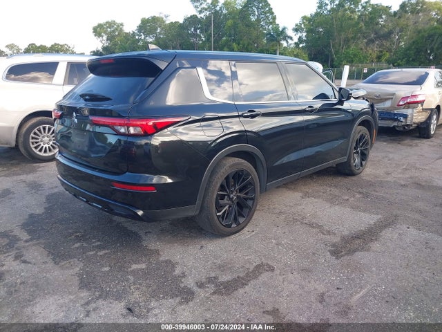 2022 MITSUBISHI OUTLANDER JA4J4UA81NZ070849 Photo 3