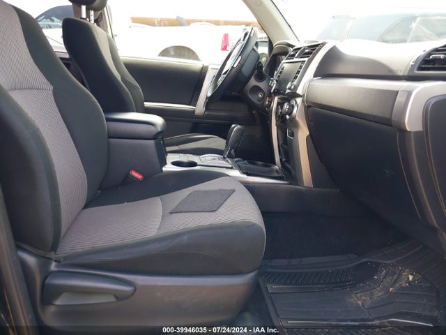 Toyota 4RUNNER SR5 2021 JTEEU5JR5M5238323 Image 5