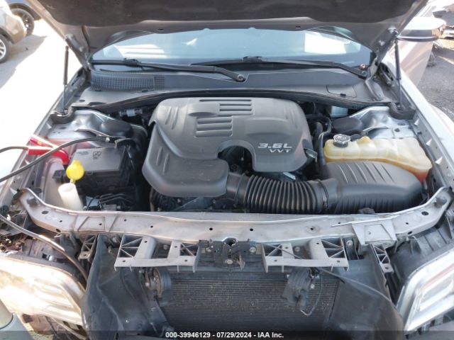 2C3CCAKG2JH268487 Chrysler 300 Limited Awd