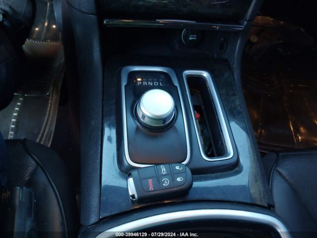 2C3CCAKG2JH268487 Chrysler 300 Limited Awd
