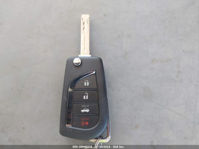 4T1C11AK9NU715046 Toyota CAMRY LE