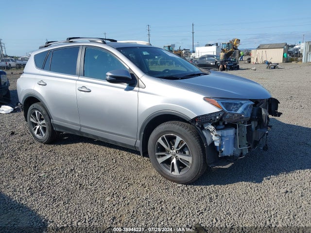 Toyota Rav4 Xle 2018 2T3RFREV6JW730300 main image