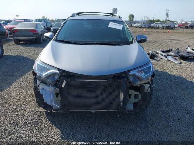 Toyota Rav4 Xle 2018 2T3RFREV6JW730300 Image 13