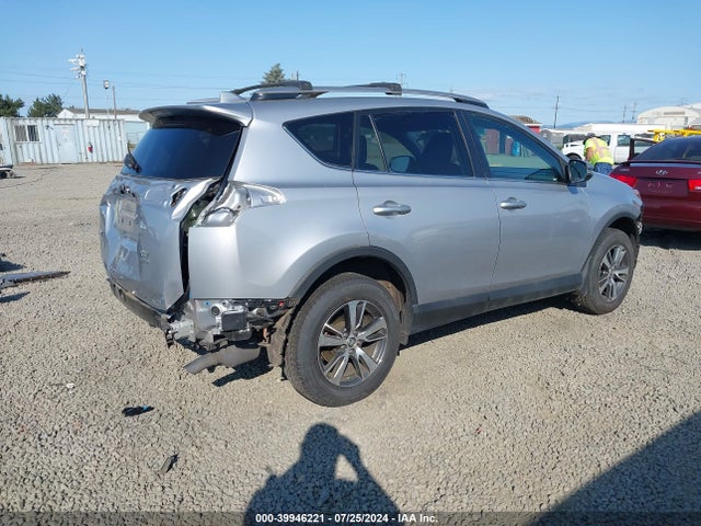 Toyota Rav4 Xle 2018 2T3RFREV6JW730300 Image 4