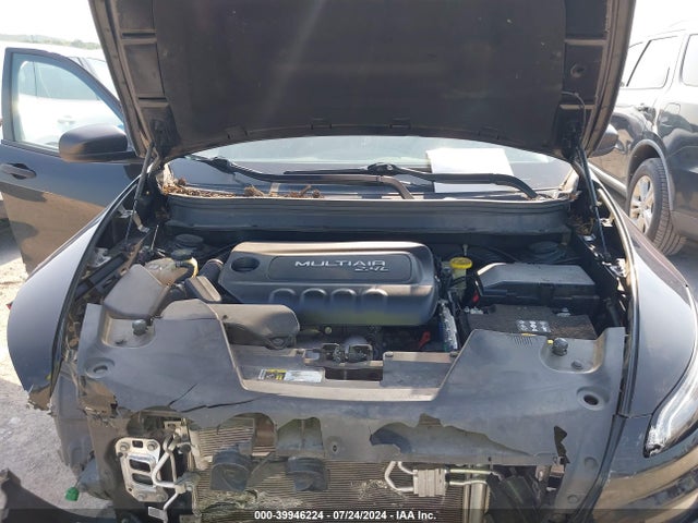 1C4PJLAB3HW652763 Jeep Cherokee Altitude Fwd