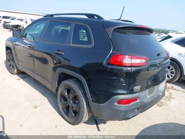 1C4PJLAB3HW652763 Jeep Cherokee Altitude Fwd