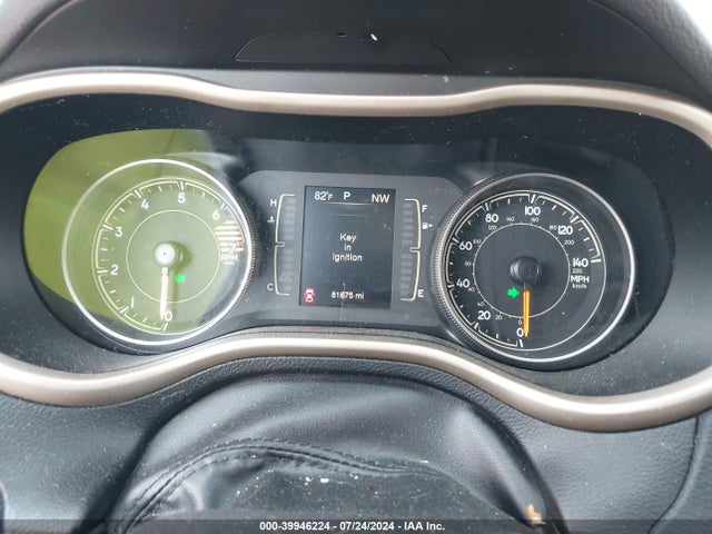 1C4PJLAB3HW652763 Jeep Cherokee Altitude Fwd
