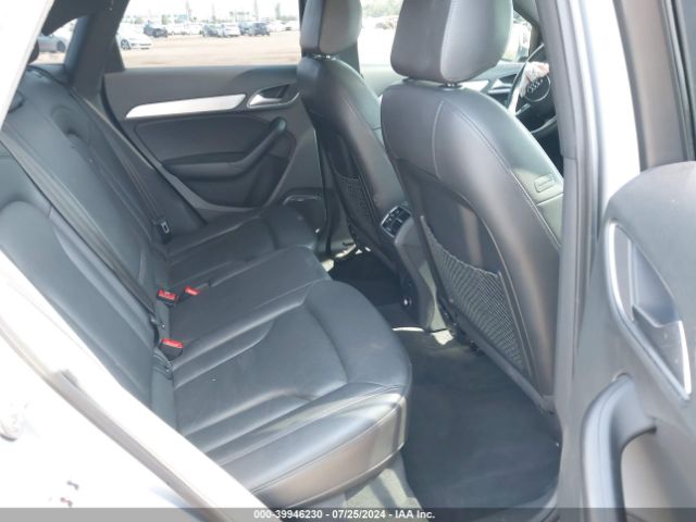 WA1JCCFS0JR023985 Audi Q3 2.0t Premium/2.0t Sport Premium