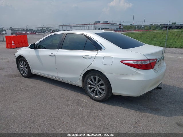 Toyota CAMRY XLE 2016 4T1BF1FK5GU530730 Image 3