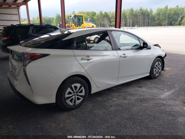 Toyota Prius Four 2017 JTDKARFU2H3053040 Image 4