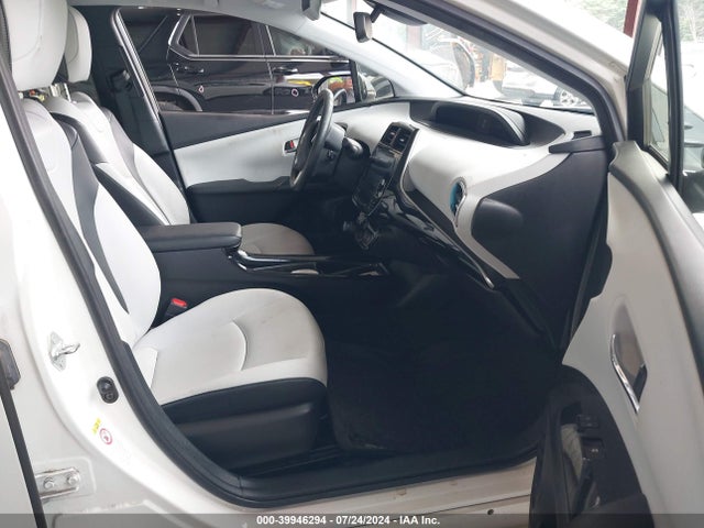 Toyota Prius Four 2017 JTDKARFU2H3053040 Image 5