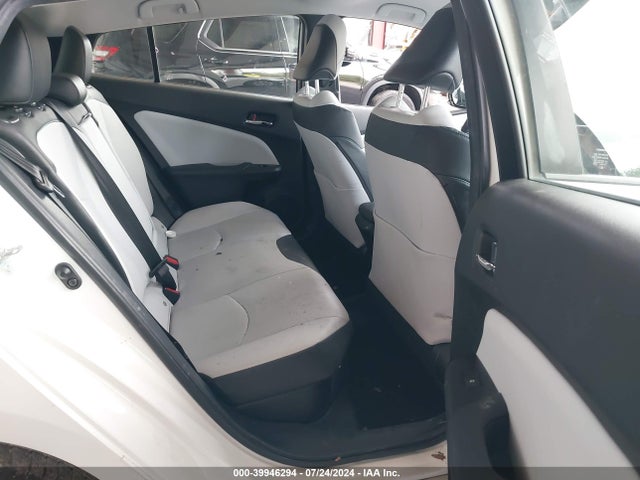 Toyota Prius Four 2017 JTDKARFU2H3053040 Image 8