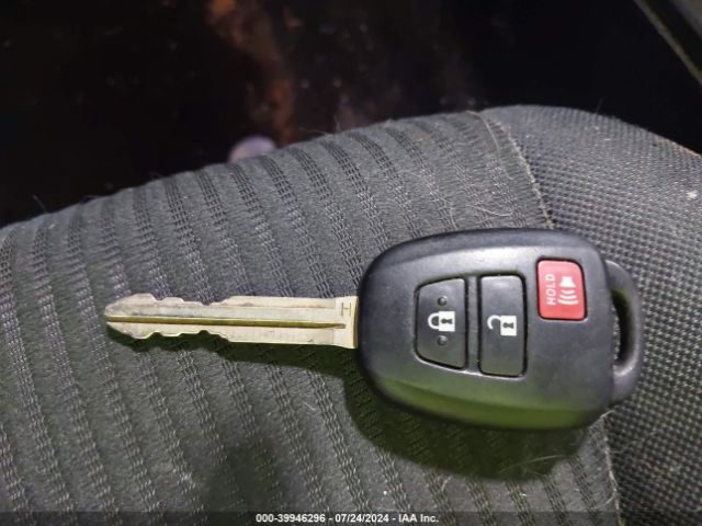 JTMBFREV6EJ005107 Toyota RAV4 LE