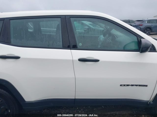 3C4NJCAB7JT344370 Jeep Compass Sport Fwd