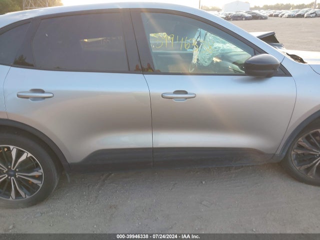 Ford ESCAPE SE 2022 1FMCU9G65NUA08395 Image 13