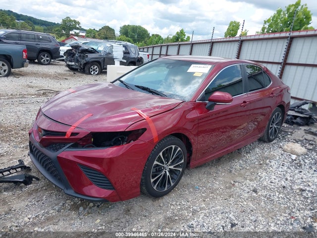 Toyota CAMRY SE 2018 4T1B11HK4JU567268 Image 2