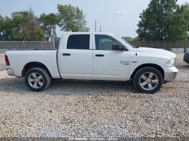1C6RR7KT9KS525439 RAM 1500 Classic Tradesman  4x4 5'7 Box