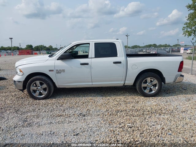1C6RR7KT9KS525439 RAM 1500 Classic Tradesman  4x4 5'7 Box