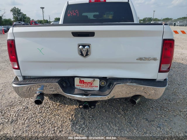 1C6RR7KT9KS525439 RAM 1500 Classic Tradesman  4x4 5'7 Box