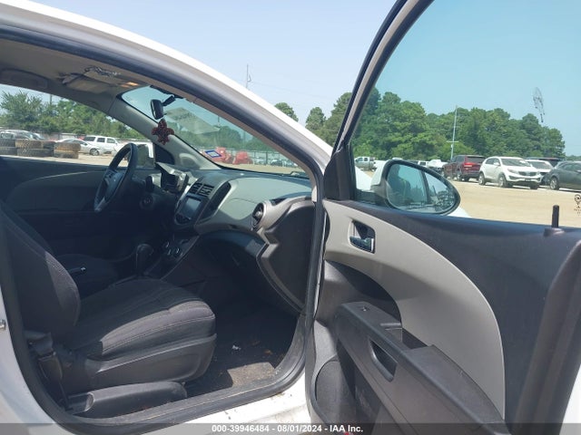 Chevrolet Sonic Lt Auto 2014 1G1JC5SB1E4224412 Image 5