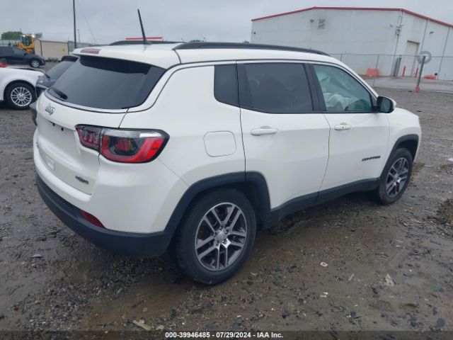 3C4NJDBB7JT154766 Jeep Compass Latitude 4x4