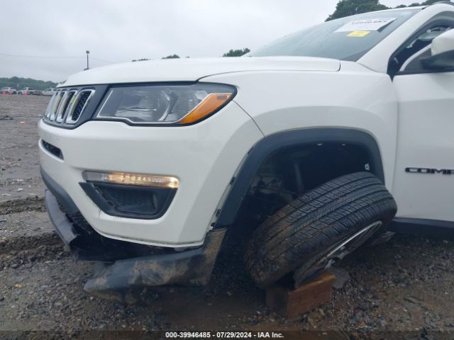 3C4NJDBB7JT154766 Jeep Compass Latitude 4x4