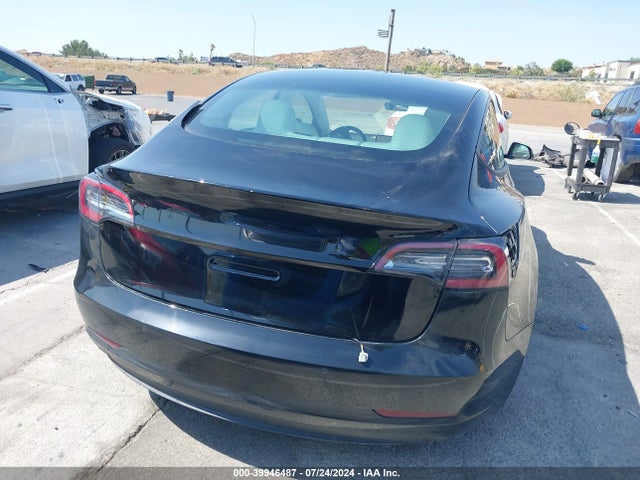 Tesla Model 3 Rear-wheel Drive 2022 5YJ3E1EA8NF373933 Image 16