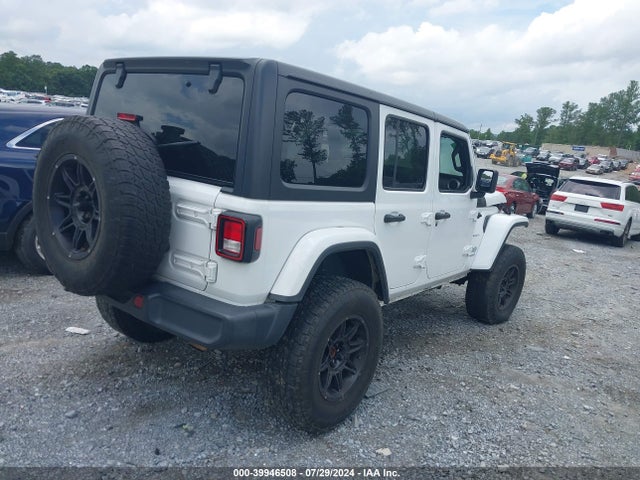1C4HJXEGXKW528370 Jeep Wrangler Unlimited Sahara 4x4