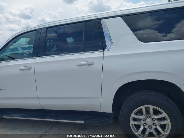 Chevrolet Suburban 2wd Lt 2022 1GNSCCKD7NR251450 Image 14