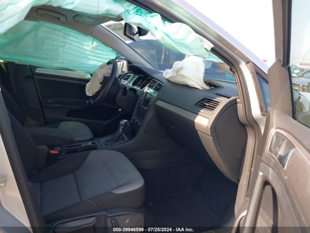 WVWKP7AU4GW916556 Volkswagen E-golf Se