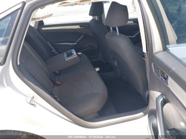1VWAS7A3XGC049034 Volkswagen Passat 1.8t S