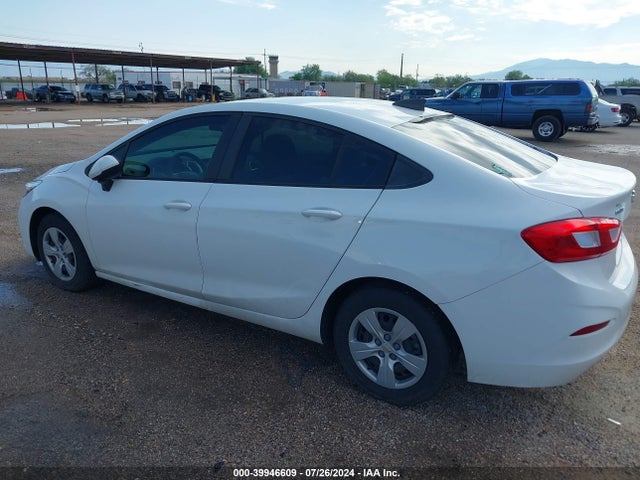 1G1BC5SM5H7223319 Chevrolet Cruze Ls Auto