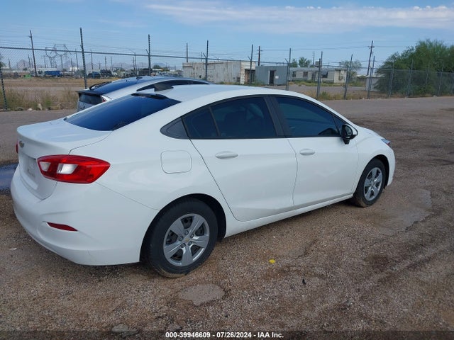 1G1BC5SM5H7223319 Chevrolet Cruze Ls Auto
