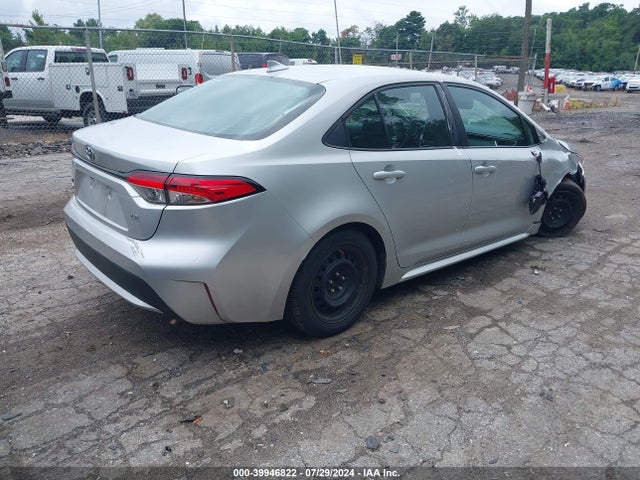 Toyota COROLLA LE 2021 5YFEPMAE2MP183707 Image 4