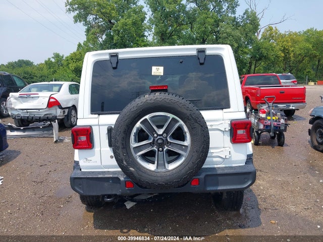 1C4HJXEN4LW120947 Jeep Wrangler Unlimited Sahara 4x4