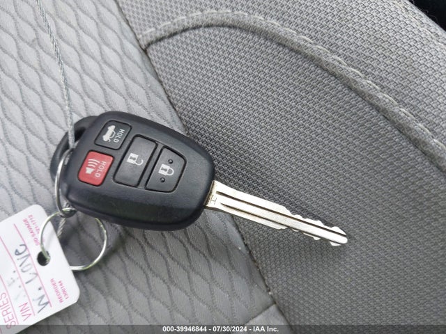 Toyota COROLLA LE 2016 2T1BURHEXGC565227 Image 11